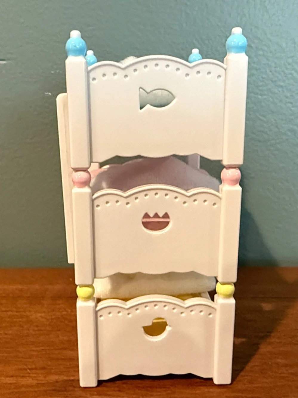 Calico Critters triple bunkbed with bedding & ladders
